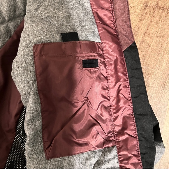 Ride NWT NEVER WORN snowboarding jacket - Picture 6 of 14